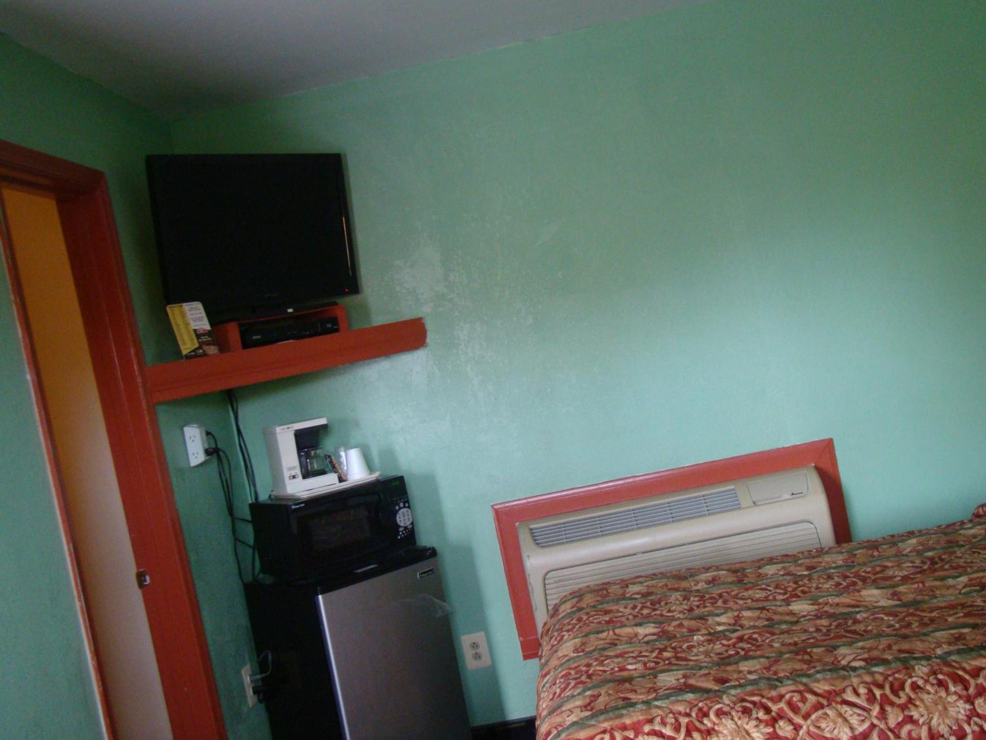 Budget Inn Mount Airy Стая снимка